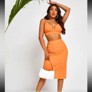 New 2 piece coral textured crop cami top and split hem skirt